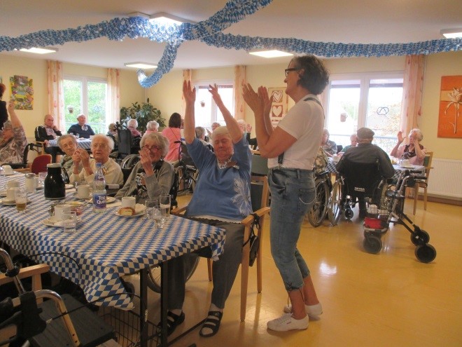 Oktoberfest Pflegeheim Haus Zellertal